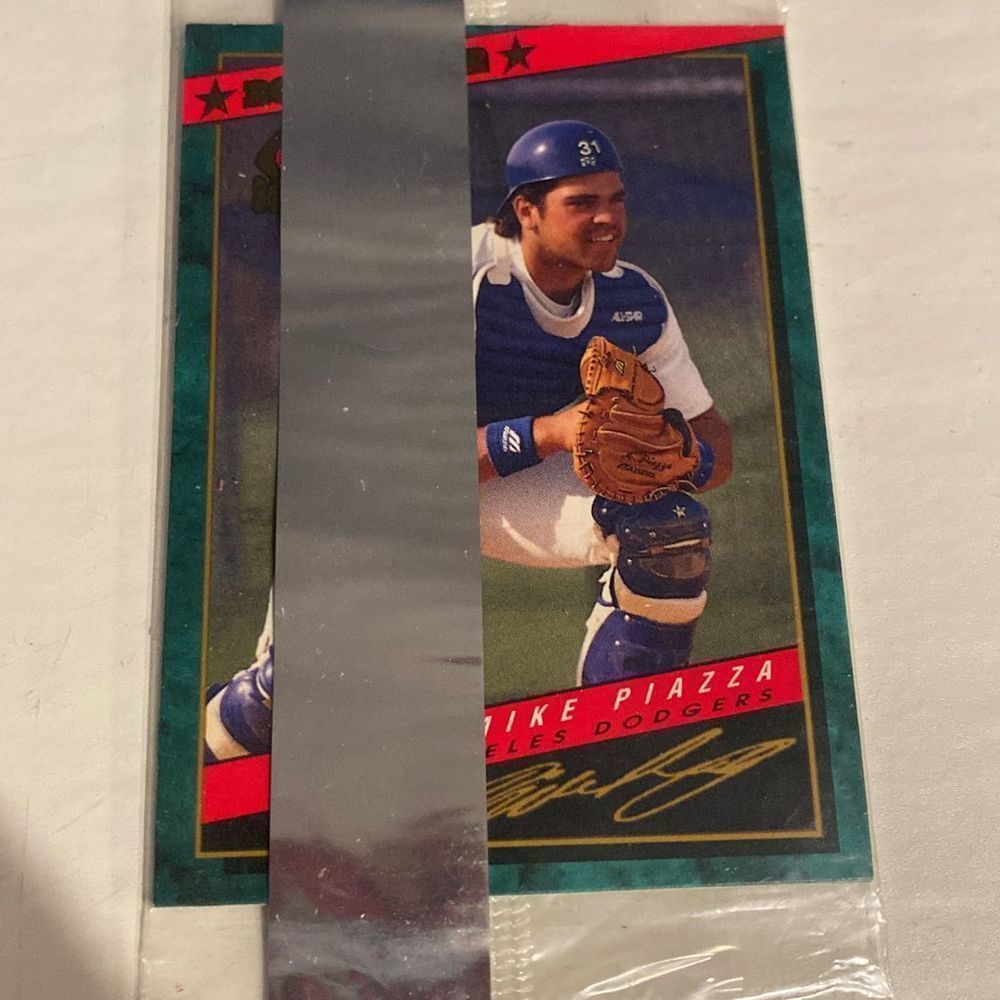 1994 Post Cereal Collection Baseball Card Sealed Pack. Mike Piazza Rookie